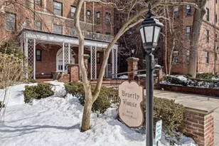 84-51 Beverly Rd, Kew Gardens, NY 11415 - Photo 19