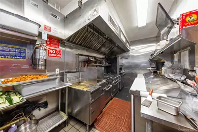 4304 34th Avenue, Astoria, NY 11101 - Photo 17