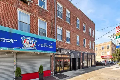 4304 34th Avenue, Astoria, NY 11101 - Photo 3