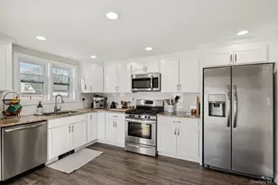 72 Waverly Ave, Patchogue, NY 11772 - Photo 13