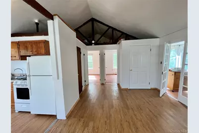 496 Mountainview Avenue #B, Valley Cottage, NY 10989 - Photo 23