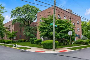 46-40 216th St, Bayside, NY 11361 - Photo 17
