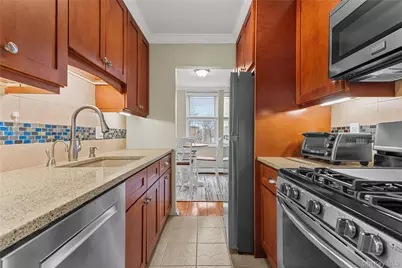 185 South Midddle Neck Road #1P, Great Neck, NY 11021 - Photo 5