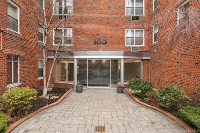 185 South Midddle Neck Road #1P, Great Neck, NY 11021 - Photo 1