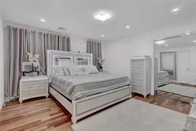 26 Hilbert Street, Hempstead, NY 11550 - Photo 13