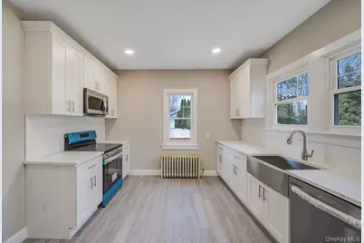 44 Elizabeth Avenue, Smithtown, NY 11787 - Photo 5