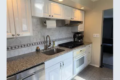 6 Thorney Avenue, Huntington Station, NY 11746 - Photo 13