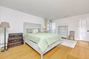 7 E Mayer Dr, Suffern, NY 10901 - Photo 19