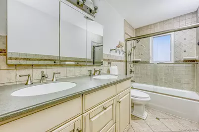 7 E Mayer Drive, Suffern, NY 10901 - Photo 17