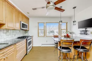 7 E Mayer Dr, Suffern, NY 10901 - Photo 15