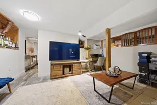 4641 Carpenter Ave, Bronx, NY 10470 - Photo 25