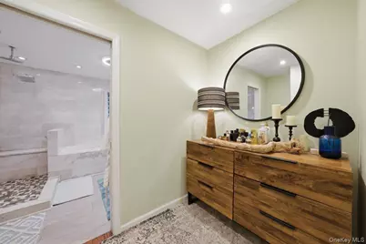 4641 Carpenter Avenue, Bronx, NY 10470 - Photo 7