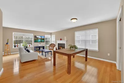 113 Hitching Post Lane, Yorktown Heights, NY 10598 - Photo 5