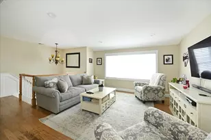 62 S Bay Ave, Massapequa, NY 11758 - Photo 5