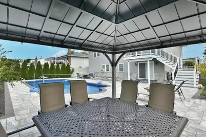 62 S Bay Avenue, Massapequa, NY 11758 - Photo 25