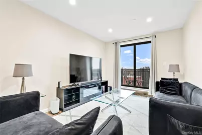 65-27 Roosevelt Ave, Woodside, NY 11377 - Photo 11