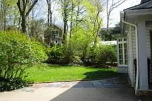 15 Maple Grove St, Great Neck, NY 11023 - Photo 21