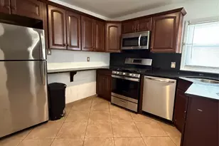 15 Maple Grove St, Great Neck, NY 11023 - Photo 9