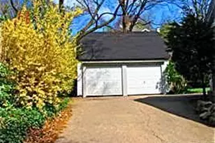 15 Maple Grove St, Great Neck, NY 11023 - Photo 19