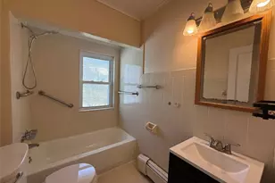 15 Maple Grove St, Great Neck, NY 11023 - Photo 15