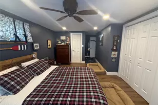 17 Grove St, Sayville, NY 11782 - Photo 5