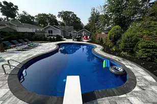 17 Grove St, Sayville, NY 11782 - Photo 13