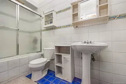 8 Alexander Avenue, Farmingdale, NY 11735 - Photo 29