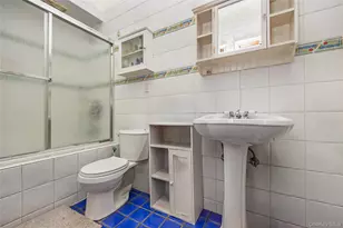 8 Alexander Ave, Farmingdale, NY 11735 - Photo 29