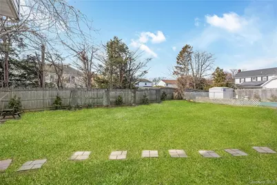 8 Alexander Avenue, Farmingdale, NY 11735 - Photo 35