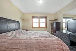 8 Alexander Ave, Farmingdale, NY 11735 - Photo 17