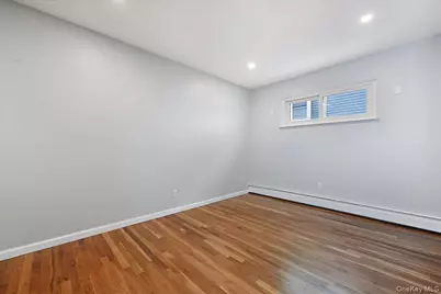 557 Southside Avenue, Freeport, NY 11520 - Photo 21