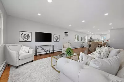 557 Southside Avenue, Freeport, NY 11520 - Photo 11