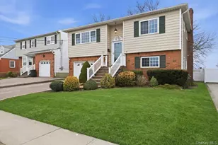 557 Southside Ave, Freeport, NY 11520 - Photo 3