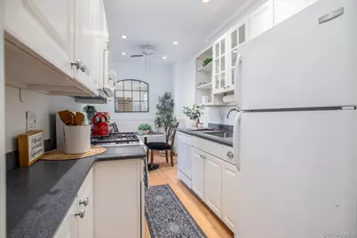 518 Beach 139th Street #B6, Rockaway Park, NY 11694 - Photo 9