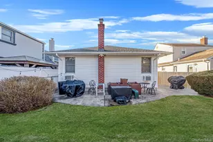 425 Jackson St, Oceanside, NY 11572 - Photo 15