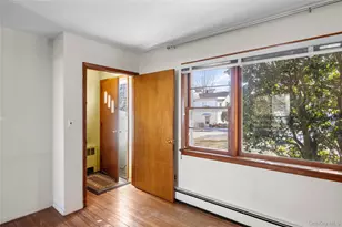 11 Delaware Ave, Port Washington, NY 11050 - Photo 5