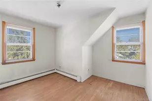 11 Delaware Ave, Port Washington, NY 11050 - Photo 21