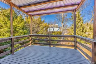 11 Delaware Ave, Port Washington, NY 11050 - Photo 25