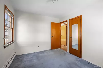 11 Delaware Avenue, Port Washington, NY 11050 - Photo 11