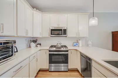 3104 Fox Hill Drive, Calverton, NY 11933 - Photo 9