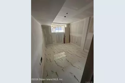 80 Purdy Avenue, New York, NY 10314 - Photo 11