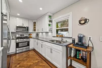 5 Cross Hill Avenue, Yonkers, NY 10703 - Photo 11