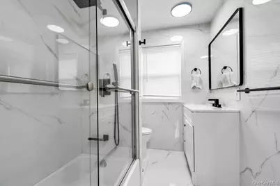 41 Jerome Avenue, Mineola, NY 11501 - Photo 19