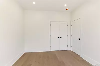 130 Albany Avenue, Westbury, NY 11590 - Photo 25