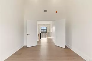 130 Albany Ave, Westbury, NY 11590 - Photo 23