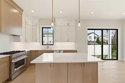 130 Albany Avenue, Westbury, NY 11590 - Photo 15