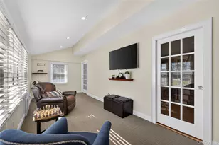 252 Morris Ave, Rockville Centre, NY 11570 - Photo 5