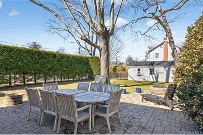 252 Morris Avenue, Rockville Centre, NY 11570 - Photo 29