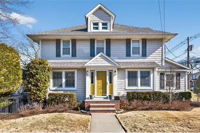 252 Morris Avenue, Rockville Centre, NY 11570 - Photo 1