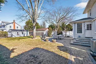 252 Morris Ave, Rockville Centre, NY 11570 - Photo 15